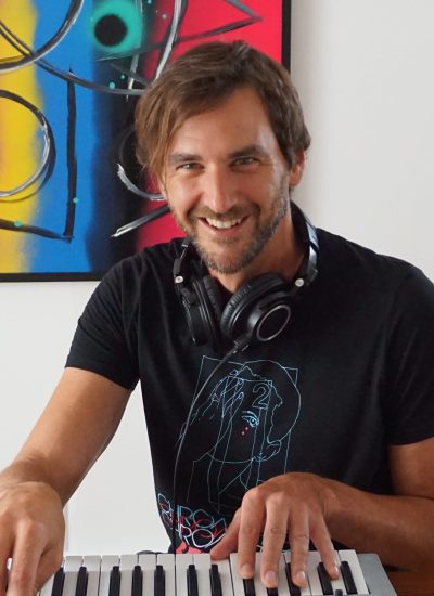 Matt-Filler_art-wall_fave